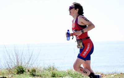 Ainhize Barrainkua bosgarren, Peñiscolako Ironman erdian