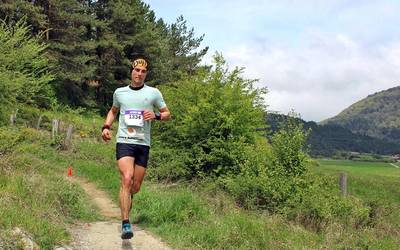 Juanan Martinek hirugarren egin du Nafarroa Xtrem mendi lasterketako ibilbide konbinatuan