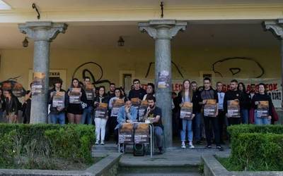 "Gaztetxea defendatzeko deia" luzatu dute