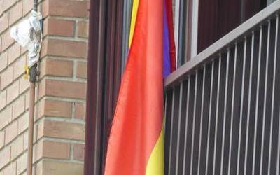 Monarkiaren eta errepublikaren artean aukeratzeko herir galdeketa