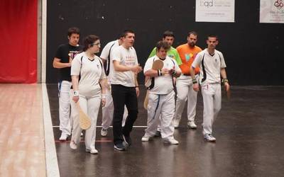 Pilota egokituko finalak hartuko ditu larunbatean Aitzuri frontoiak