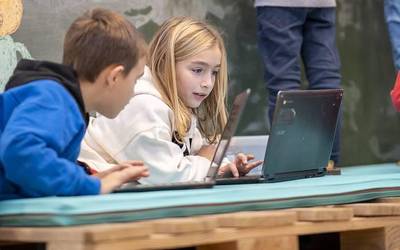 Heziketa digitalerako prestakuntza saioak, lehen eta bigarren hezkuntzako gurasoentzat