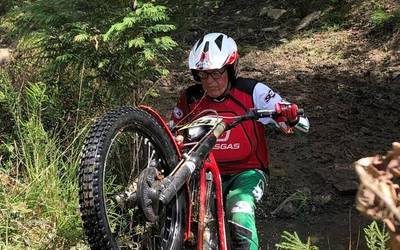 90 motor-gidari batu ziren San Roke Trialean