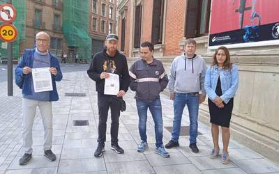 PSNk eta Navarra Sumak Sunsundeguiko langileak isilarazi dituztela salatu du LABek