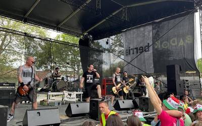 Punk-oi! emanaldia gaur, egubakoitza, Oñatiko gaztelekuan