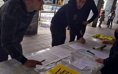 Migranteen erregularizaziorako beste sinadura bilketa saio bat egingo dute Mendaron