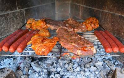 Barbakoa Festa egingo dute zapatuan Arbolapetan