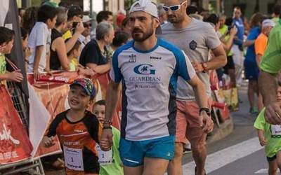 Josu Apraizek Arabako Atletismo Txapelketa irabazi zuen larunbatean 5000 metroko diziplinan