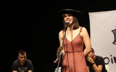 Maddi Agirrek jantzi du Arabako Eskolarteko txapela