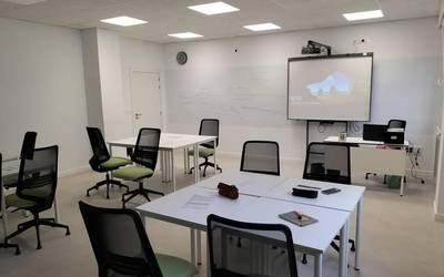 Zabalik da Zumaiako Institutuan Goi Mailako Administazio eta Finantzen zikloan aurrematrikula egiteko epea