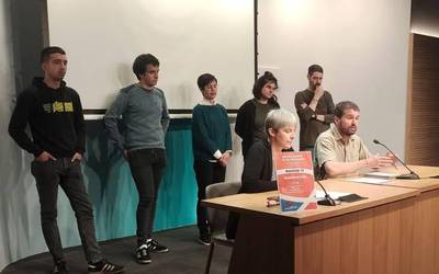 Eskubide Sozialen Kartak pobretzearen aurka kalera ateratzeko dei egin du