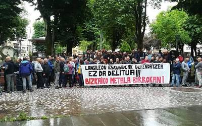 Bizi baldintza duinen alde aterpea bilatu guran