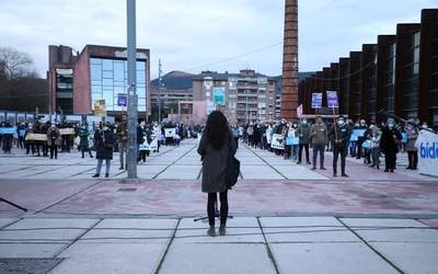 Durangoko Sarek mobilizazioa deitu du biharko "salbuespeneko legeekin" amaitzeko