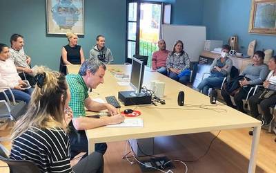 Kanpotik Berara bizitzera etorritako herritarrei harrera egin diete