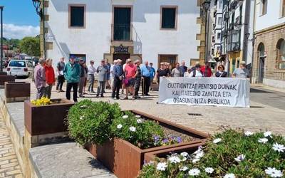 Pentsio publikoen pribatizazioa sustatzen duen lege proiektua salatu dute pentsiodunek