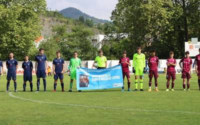 Alfredo Najeraren omenezko futbol txapelketa Bergaran