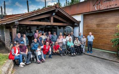 Sagardotegira egin dute irteera Trautiko kideek, bi urteren ostean