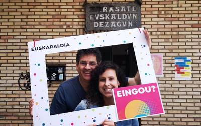 Gazteak Euskaraldira erakartzeko baliatuko dute txosnagunea