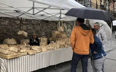 Jende gutxi, baina salmenta nahiko ona