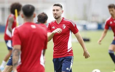 Oier Zumarraga: "Taldea itxitzat eman genezake Moi Gomezen fitxaketarekin"