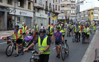 Euskal Herriko pentsionistak, bizikletan aldarrian
