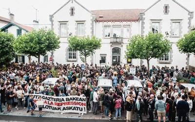 Senpereko lau gazteak libre utzi zituzten atzo ilunabarrean