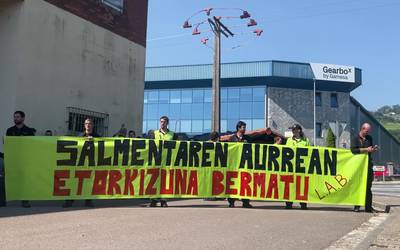 Asteasuko Siemens Gamesako langileek lanuzteak hasi  dituzte