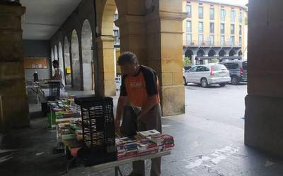 Berreskuratutako liburuen eta diskoen azoka Azkoitian da