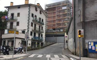 Goiko Kalera sartzeko semaforoa martxan jarriko dute astelehenetik aurrera