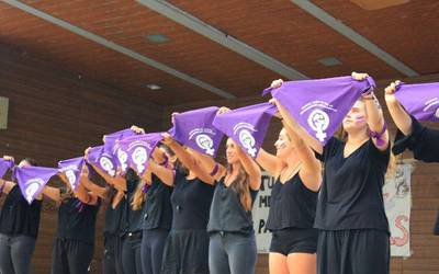 Brigada feminista, etxera laguntzeko