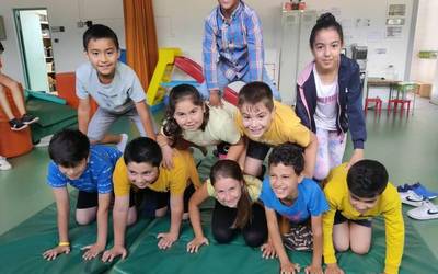 Goizetik arratsaldera luzatu da Zabaleko Eskolako ikasturte amaierako jaia