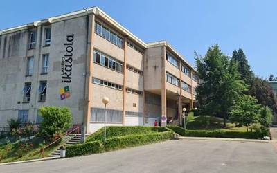 Errelebo kontratu baterako lanpostu deialdia