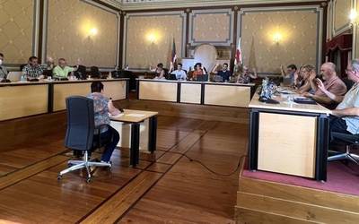 Bergarako biodibertsitatea zaintzeko lurren erosketa, aho batez