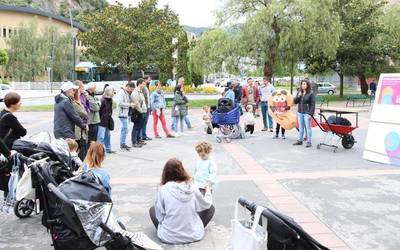 Euskaraldiaren lorpenak plazaratu dituzte, kalejiran