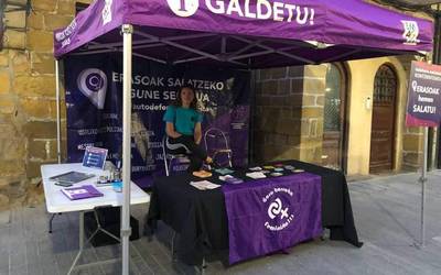 Lila Puntua izanen dute Etxalarko bestetan igande gauean