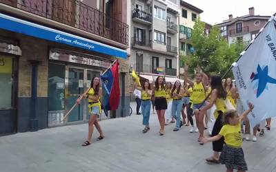 Orioko arraunlariei harrera beroa egin diete  Euskotren liga irabazi berritan