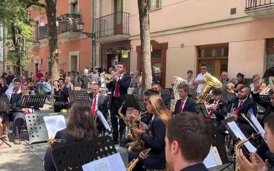 Milagroko banda, Andra Mari Eguna girotzeko