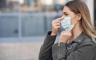 Pandemia betean musukoen erosketa "berme faltarekin" egiteagatik kanporatu dute Pilar Irigoien
