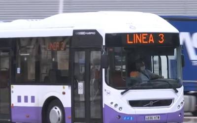 Herribusaren prezioa %50 merkeagoa izango da urtea amaitu bitartean