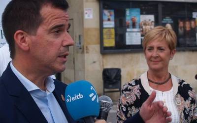 "Energia eraldaketa bizkortu behar dugu"