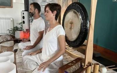 Gong eta mantren kontzertua gaur arratsaldean Goizuetan