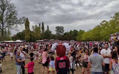 Gasteiztarrek gogo betez ospatu dute Olarizuko erromeriaren itzulera