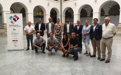 "Mundu osoko" gazteei deia proiektu kooperatibo bat garatu eta sari bikainen jokoan sartzeko