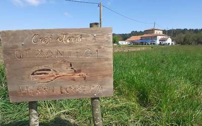 Otxantegi Herri Lurra proiektua "arriskuan" dagoela ohartarazi dute