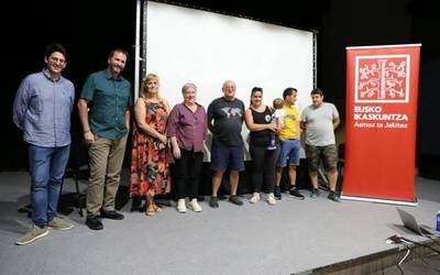 Kuartangon piztu da Herri Txikien Akademia