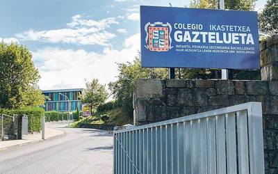 Aita santuak Gazteluetako sexu-abusuen auzia berriro irekitzeko agindu du
