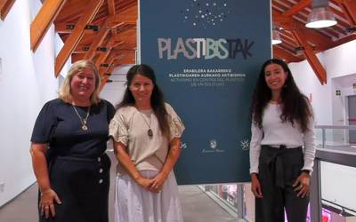 Plastibistak kanpaina jarriko dute martxan astelehenean Zarautzen