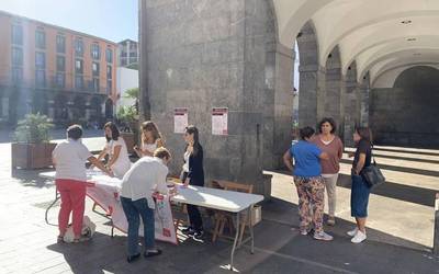 Lasterketa Solidario Inklusiboan izena emateko mahaia jarri dute