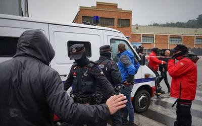 Alconzako langile biren kontrako epaiketa atzeratu egin da
