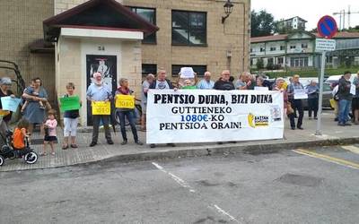 Baztan-Bidasoako pentsiodunak ikasturte berrian ere borrokan